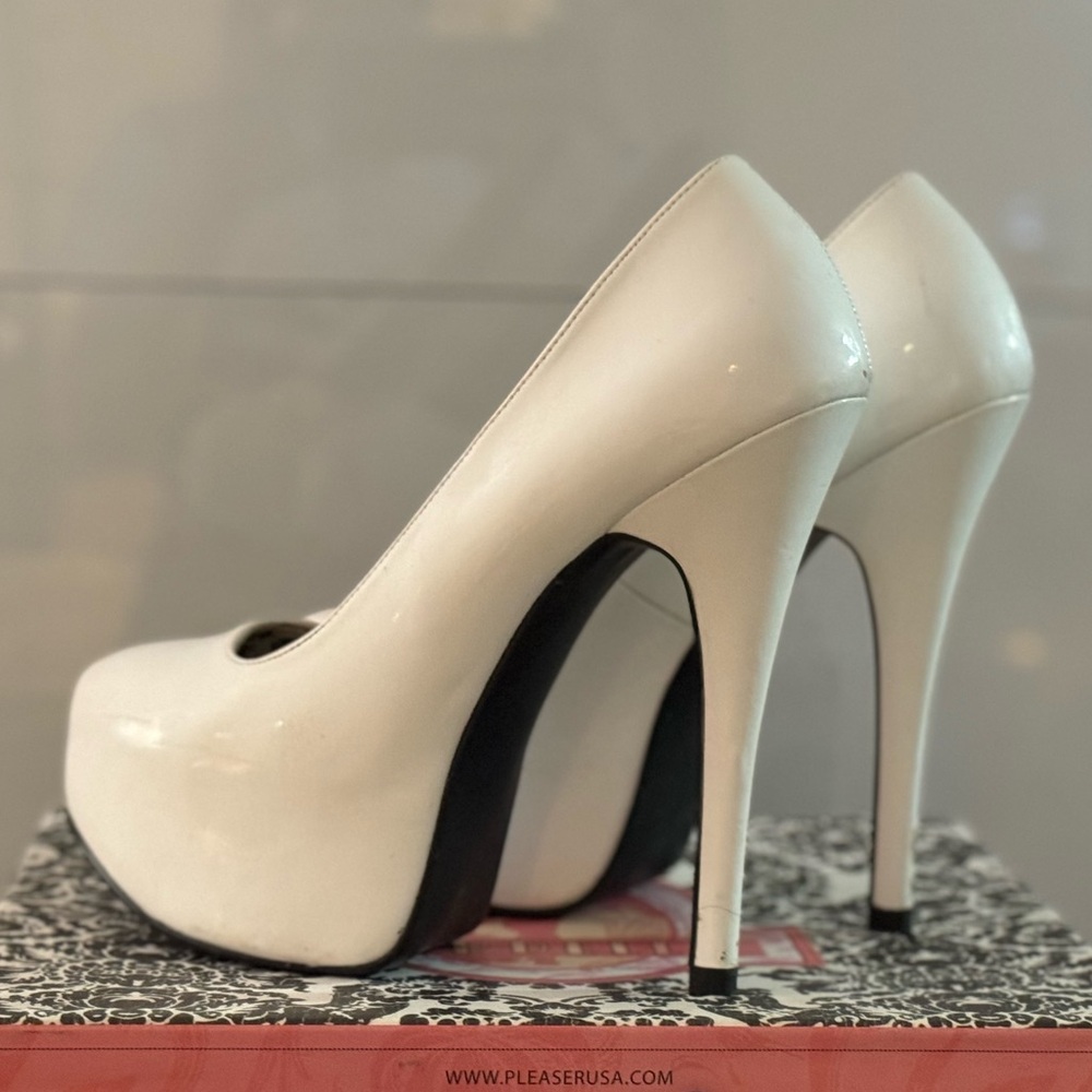 Bordello White patent leather platform heels - Picture 3 of 4